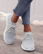 Grijs