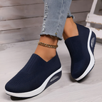 Donkerblauw